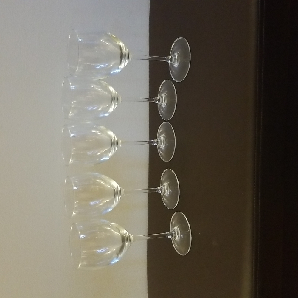 Set of 5 wine glasses made in France